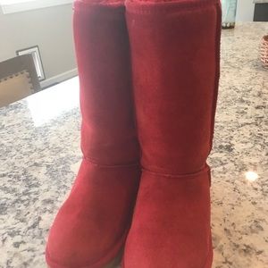 True red authentic UGGS - women’s size 7